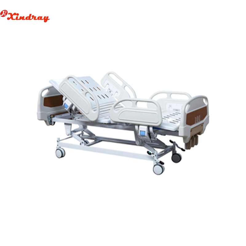 "Cama de hospital de tres manivelas"